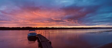 Sur la plage, parasol