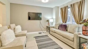 Business Townhome | Living area - Beautiful Townhome Downtown Area (Edmonton)