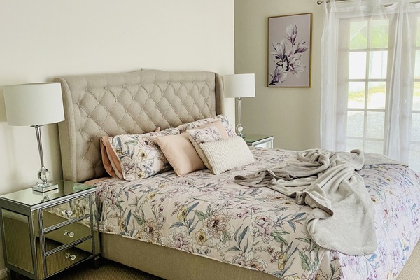 4 bedrooms, desk, iron/ironing board, free WiFi