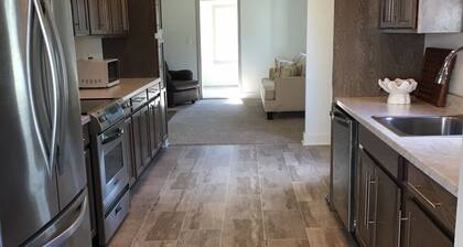 Newly remodeled 3 bdrm, walk to park, restaurants