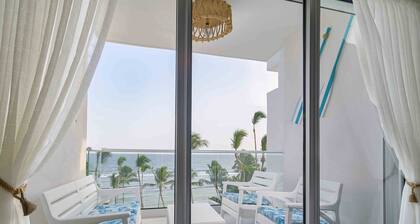 Master Suite Over The Caribbean Sea