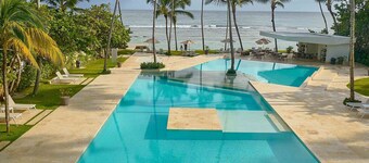 Master Suite Over The Caribbean Sea