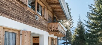 Holiday Apartment "Hochfügenblick" - Ski and Hiking Cottage