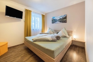 2 bedrooms, free WiFi, bed sheets