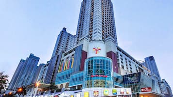 Shopping centre