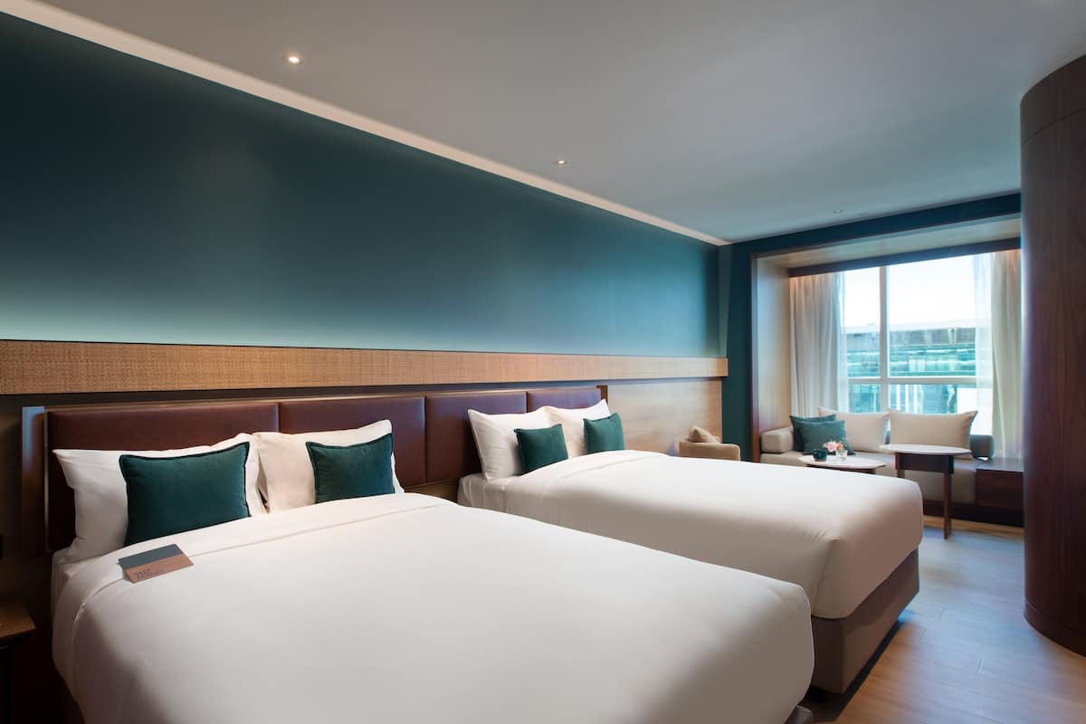 Eden Deluxe Bedroom