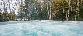 Waterfront cottage and spa