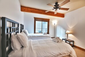 2 habitaciones, tabla de planchar con plancha y wifi gratis 