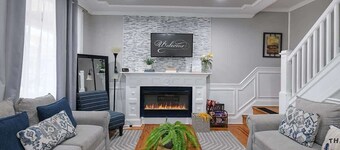 City Retreat | Wi-Fi, Multi TVs, Pvt Parking,