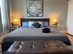 3 bedrooms, desk, iron/ironing board, travel cot