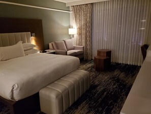 1 sovrum, värdeförvaringsskåp på rummet och strykjärn/strykbräda