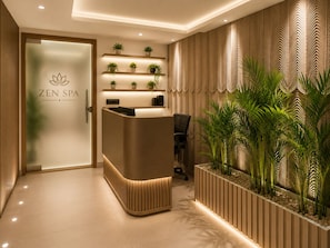 Spa reception - Regenta Place Amritsar (Amritsar)
