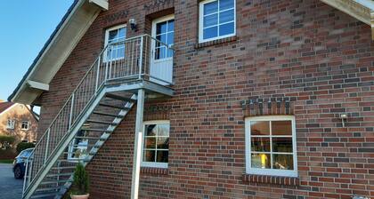 Helgas Ferienwohnung 4 Sterne**** - Apartment on the upper floor, 3 bedrooms, with own terrace,