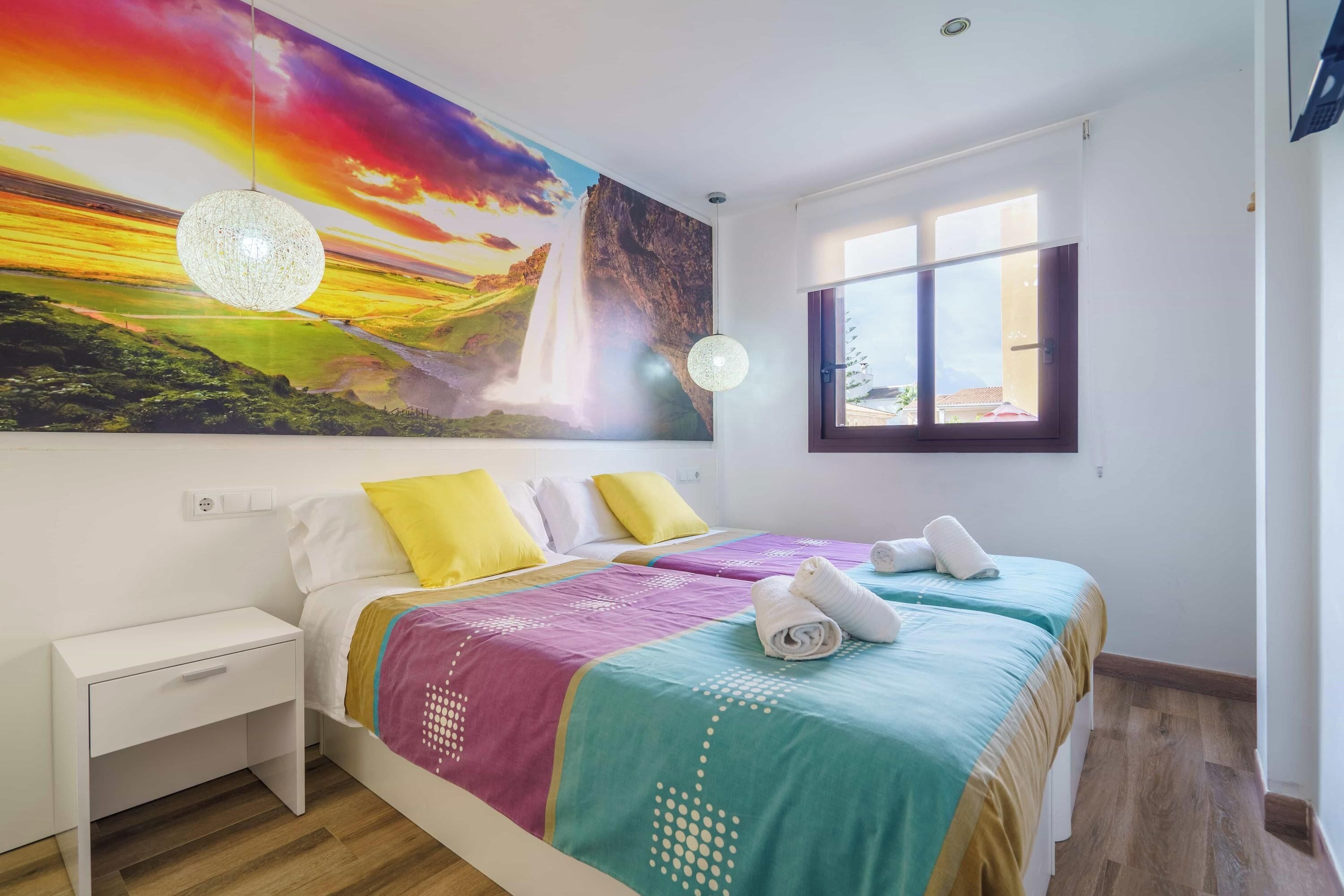 5 dormitorios, tabla de planchar con plancha, wifi gratis y ropa de cama