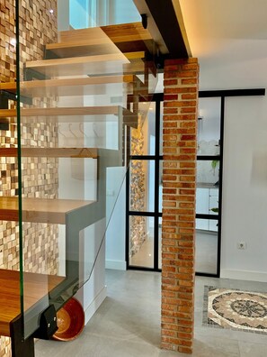 Interior - Holiday Home "Recuerdos del Sur" with Pool, Terrace, Balcony, BBQ, A/C & Wi-Fi (El Gastor)