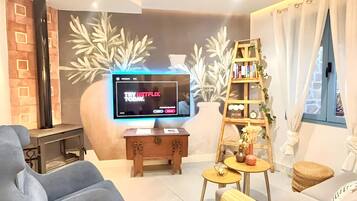 Televisie en een open haard