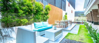 Lega Legi Town House Seminyak by The Lavana