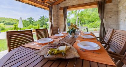 Entspannung pur, ruhig gelegenes Landhaus mit Pool