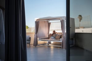 1 bedroom, in-room safe, desk, laptop workspace