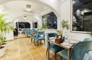 Restaurant - Moustache Udaipur Luxuria (Udaipur)