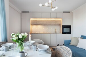 Standard Apartment | Dapur peribadi | Peti sejuk mini, dapur, alat memasak/pinggan mangkuk/perkakas dapur 