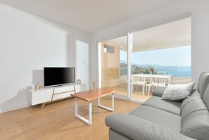 Smart TV - Luxury sea view apartment (Torrox Costa)