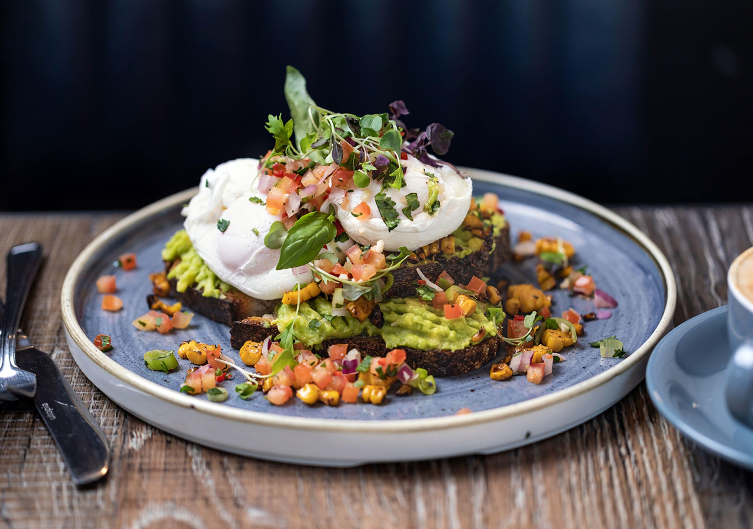 free daily full breakfast