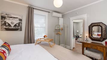 1 bedroom, desk, iron/ironing board, free WiFi