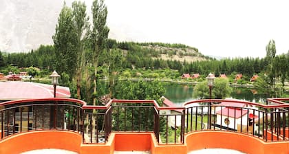 Shalimar Hotel And Restaurant