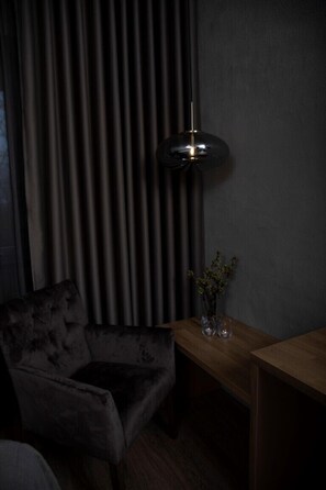 Comfort Double Room | Desk, soundproofing, iron/ironing board, free WiFi - Sønderborg City Hostel (Sønderborg)