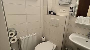 Dusch, hÄrtork och handdukar