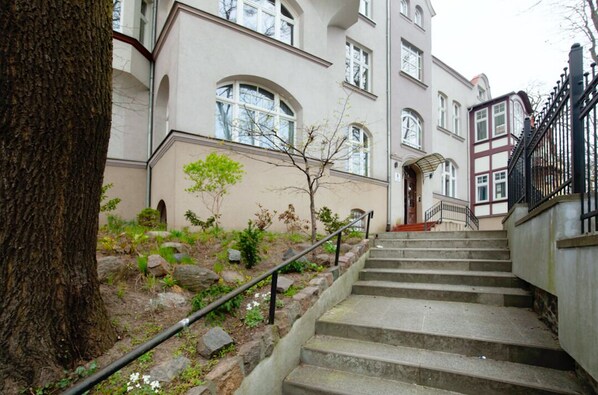 Front of property - Elite Apartments Sopot Marine (Sopot)