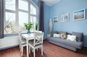 Iron/ironing board, free WiFi, bed sheets - Elite Apartments Sopot Marine (Sopot)