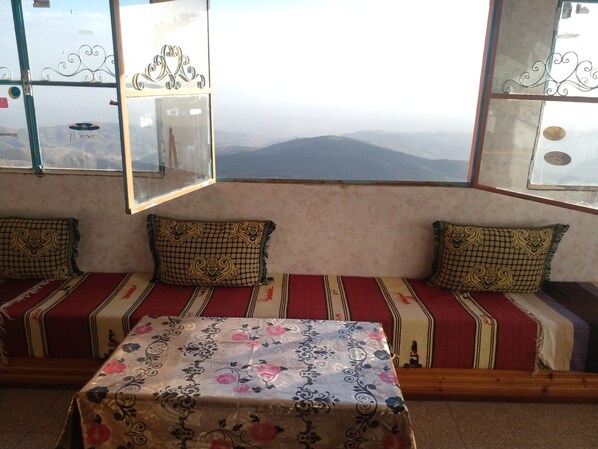 4 habitaciones, caja de seguridad en la habitación y wifi gratis 