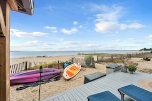 On the beach, sun-loungers, beach towels - Beachfront Sunsets on the Water at Oakwood Beach (Salem)