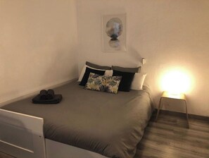 1 bedroom - Studio 2 Deluxe - B&B Alicante (Alicante)