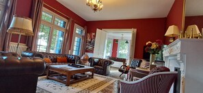 Smart TV, foosball, table tennis, books