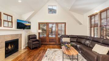 TV connectée, cheminée