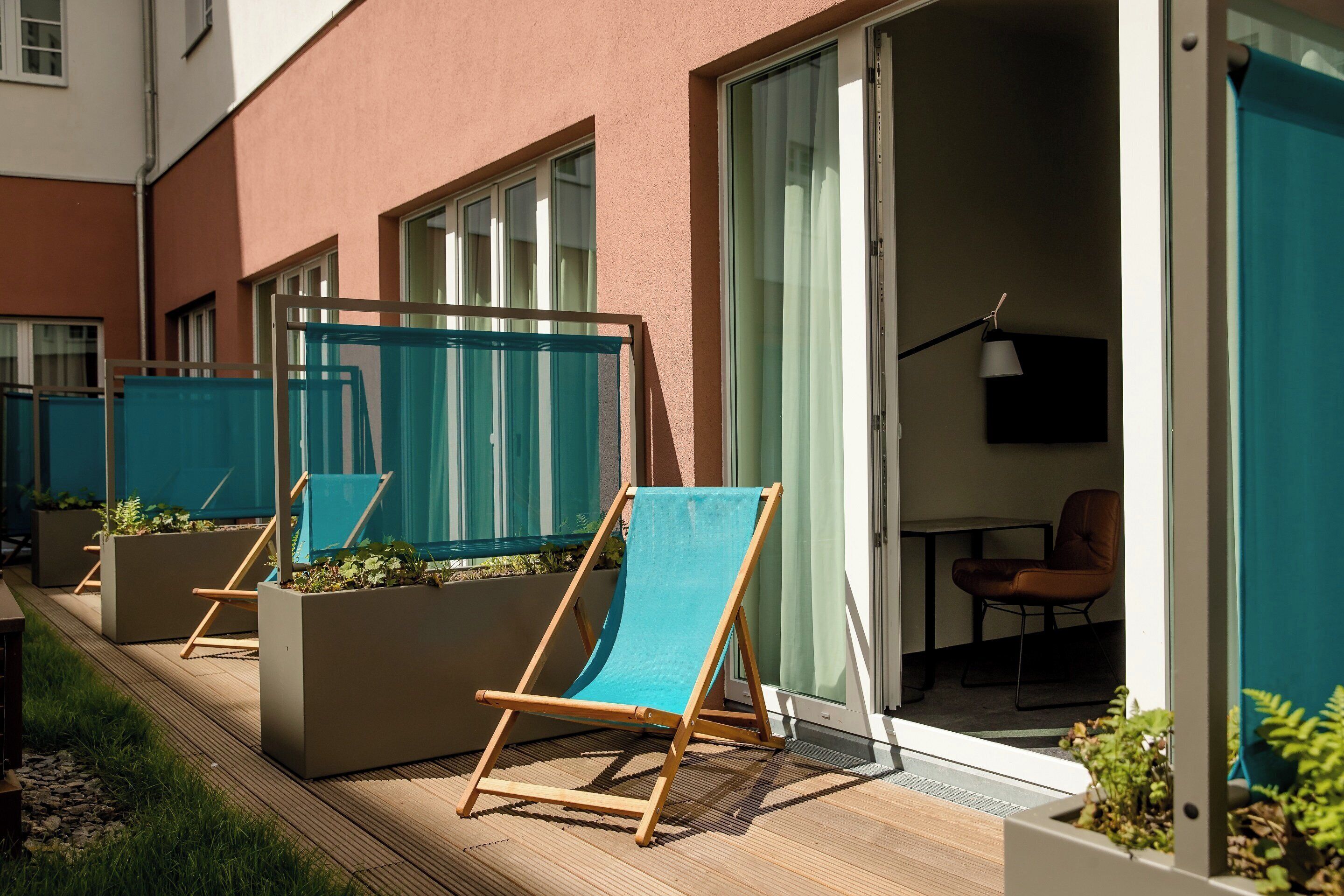 Huone (THE ONE with a terrace) | Parveke