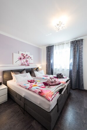 2 bedrooms, in-room safe, free WiFi, bed sheets