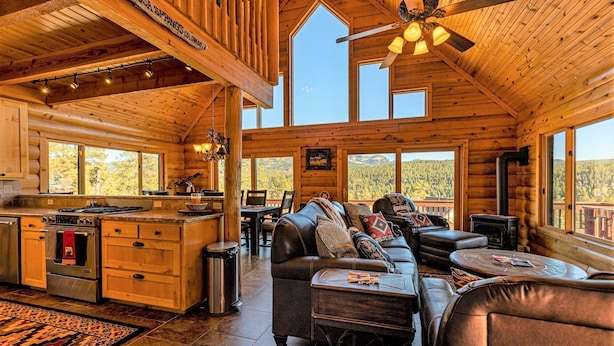 Interior - Spectacular Views, Hot Tub, Close to Wolf Creek & San Juan River (Pagosa Springs)
