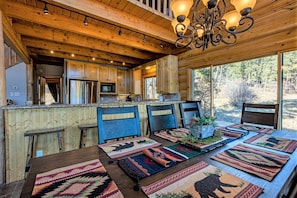 Dining - Spectacular Views, Hot Tub, Close to Wolf Creek & San Juan River (Pagosa Springs)