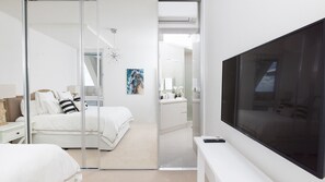 3 bedrooms, iron/ironing board, free WiFi, bed sheets - Riviera - Panoramic Water Views In The Heart Of Nelson Bay (Nelson Bay)