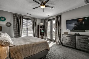 6 bedrooms, desk, iron/ironing board, free WiFi