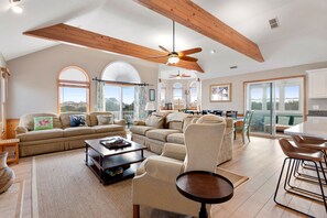 TV, tavolo da calcetto