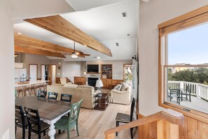 Interior - Toes On The Nose: Private Pool, Hot Tub, Rec Room (Corolla)