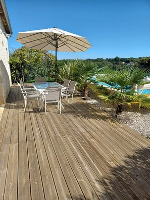 Terrace/patio - Gîte Rêve de Caryan (Cuzance)