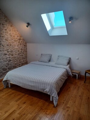 3 bedrooms, iron/ironing board, travel cot, free WiFi - Gîte Rêve de Caryan (Cuzance)