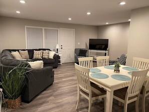 Interior - Spacious 4BR| Near Airport | Covered Patio (Bangor dr)