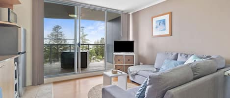 برامج وأفلام نتفليكس، خدمات بث